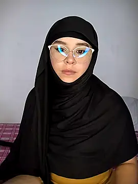 rhizanthella  online show from September 15, 2025, 9:37 pm