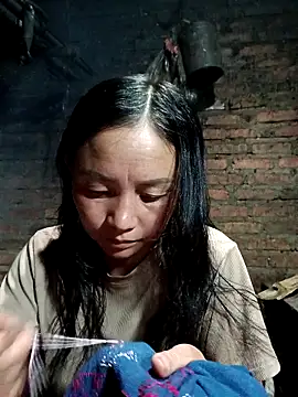 kemtuoi-sex online show from December 2, 2025, 2:19 pm