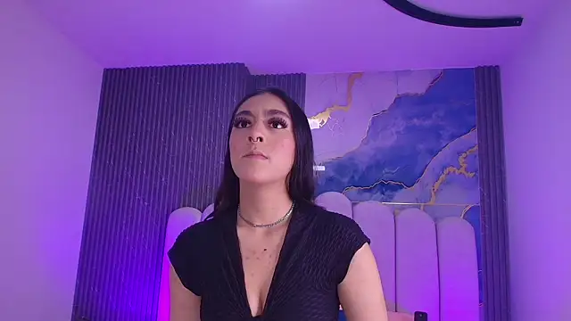 abbyrouss  online show from April 21, 2026, 3:24 am