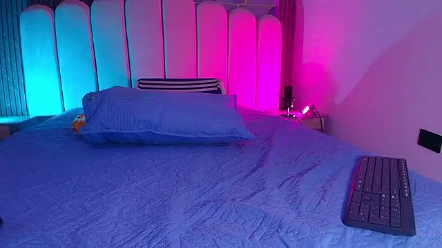 abbyrouss  online show from February 20, 2026, 3:03 am