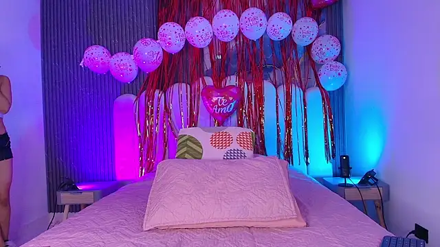 abbyrouss  online show from February 12, 2026, 3:06 am