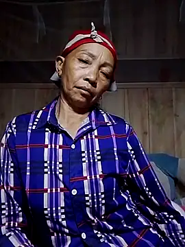 -Xuka-200 online show from November 3, 2025, 11:03 am