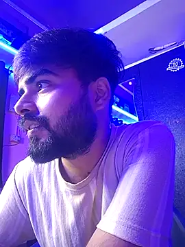 soniriyaa010101 online show from July 5, 2026, 7:54 pm