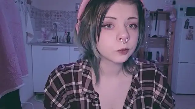 Snapshot of Alice_Zev chatting on March 20, 2026, 10:33 pm Alice Zev online show from March 20, 2026, 10:33 pm