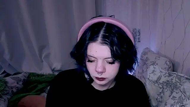 Snapshot of Alice_Zev chatting on April 12, 2026, 1:09 am Alice Zev online show from April 12, 2026, 1:09 am