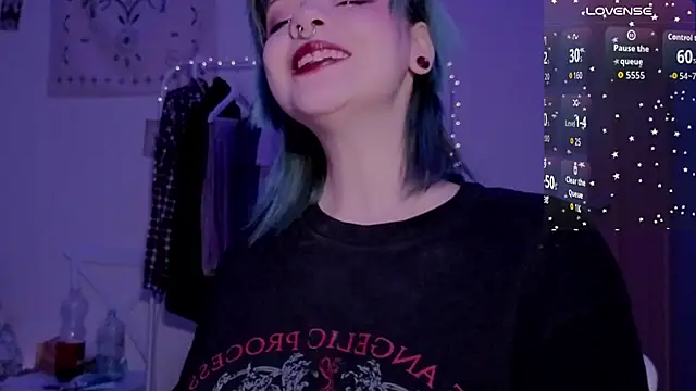 Alice Zev online show from December 18, 2025, 10:24 pm