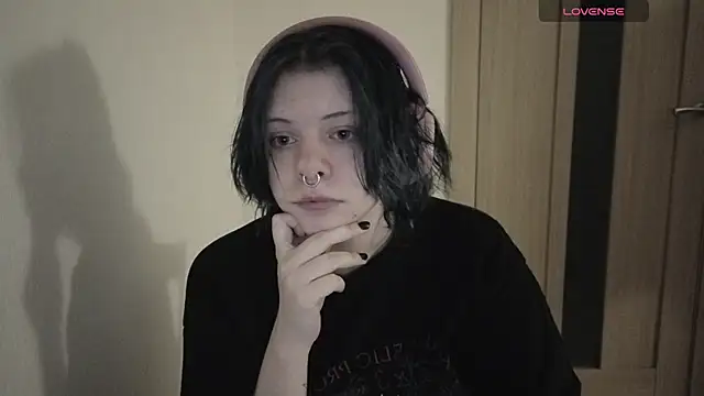 Alice Zev online show from July 25, 2026, 11:44 pm