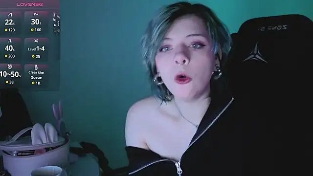 Alice Zev online show from September 24, 2025, 8:48 pm