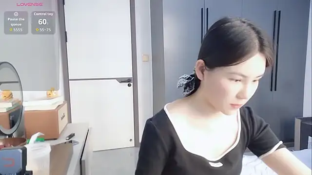 luckckcj online show from February 8, 2026, 4:10 am