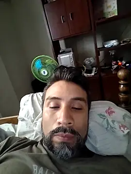 Mac50rus online show from September 11, 2025, 5:24 pm