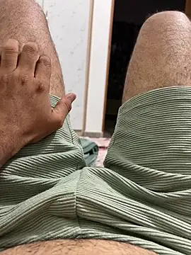 sunnu 97  online show from April 2, 2026, 4:57 pm