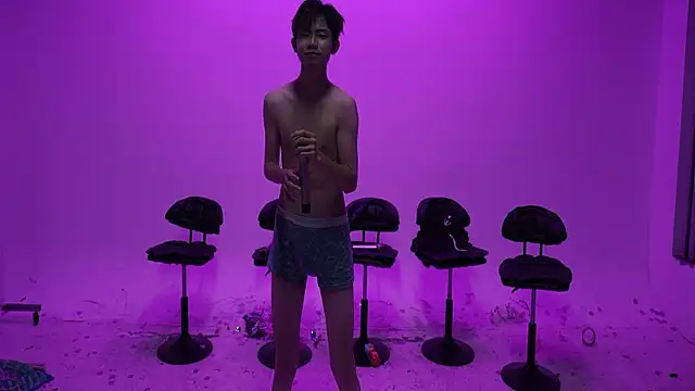 JL-sweetbaby1 online show from October 18, 2025, 12:12 am