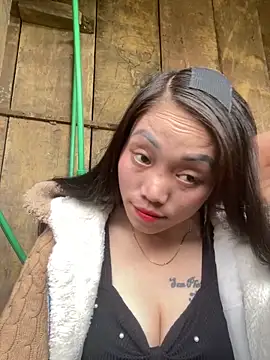 chipp-bong online show from December 15, 2025, 1:33 am