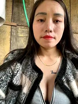 chipp-bong online show from November 1, 2025, 1:23 am