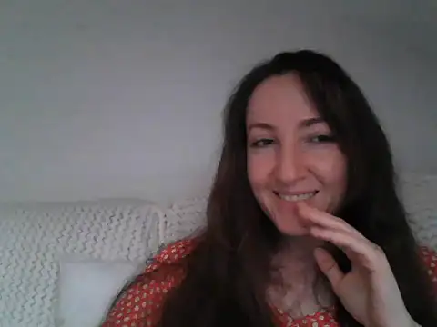 Snapshot of Valessya chatting on May 4, 2026, 5:05 pm Valessya online show from May 4, 2026, 5:05 pm