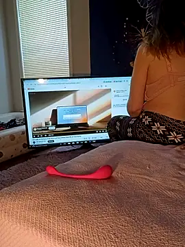 LuvTune online show from April 15, 2026, 6:45 pm