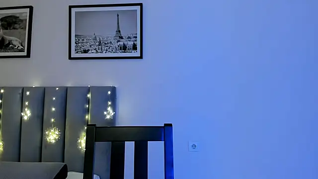 yanyaan online show from February 28, 2026, 8:19 pm