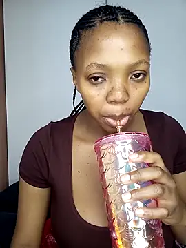 MilfBoobsxx online show from February 2, 2026, 4:11 am