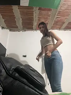 Caroline daring online show from June 5, 2026, 3:33 am