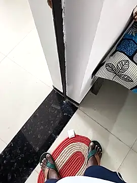 Chanderi19 online show from September 20, 2025, 4:39 am