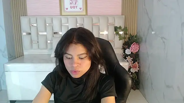 Snapshot of catalina5_s chatting on March 18, 2026, 3:31 am catalina5 s online show from March 18, 2026, 3:31 am