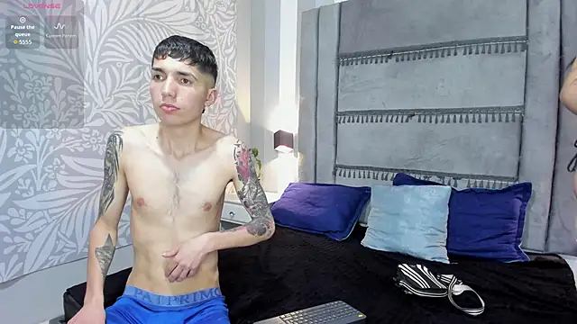 kitty ass   online show from September 24, 2025, 3:18 pm