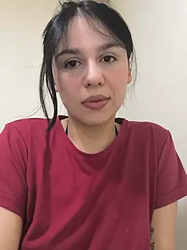 Daniela-rosee online show from June 26, 2026, 11:21 pm
