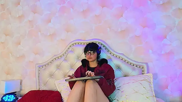 RobinBennett online show from October 11, 2025, 3:51 am