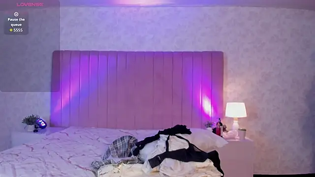 RobinBennett online show from October 3, 2025, 11:23 am