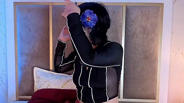 RobinBennett online show from October 9, 2025, 4:02 am