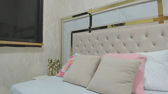 Cameron Hearts online show from September 18, 2025, 12:19 pm