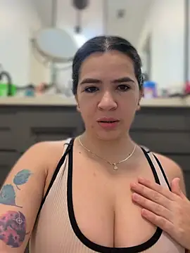 Snapshot of Gringo_XXX_Latina chatting on February 14, 2026, 3:29 am Gringo XXX Latina online show from February 14, 2026, 3:29 am