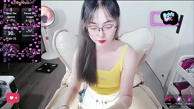 baby-yaya20 online show from March 14, 2026, 11:05 am