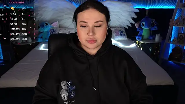 SerahMirabeli online show from October 12, 2025, 6:53 pm