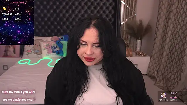 SerahMirabeli online show from September 13, 2025, 1:00 pm