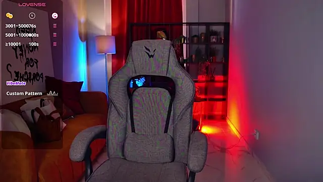 FlexyFox online show from May 17, 2026, 12:05 pm