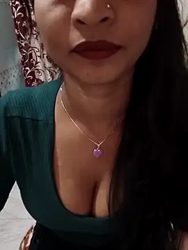 Snapshot of Itz_Mayra_ chatting on November 13, 2025, 7:34 am Itz Mayra online show from November 13, 2025, 7:34 am