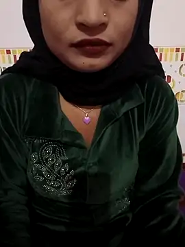 Snapshot of Itz_Mayra_ chatting on December 4, 2025, 8:35 am Itz Mayra online show from December 4, 2025, 8:35 am