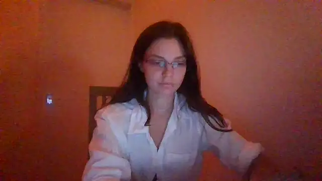 Snapshot of Zerinaa chatting on July 31, 2026, 8:50 pm Zerinaa online show from July 31, 2026, 8:50 pm