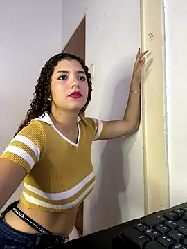 Fiorela 1 online show from October 14, 2025, 6:19 pm