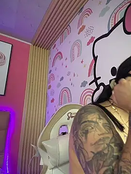 Snapshot of Megaan__More chatting on February 20, 2026, 6:26 am Megaan More online show from February 20, 2026, 6:26 am