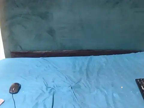 Freaky-Nicky18 online show from October 27, 2025, 7:15 pm