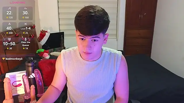 tightncuteass online show from December 4, 2025, 1:04 am