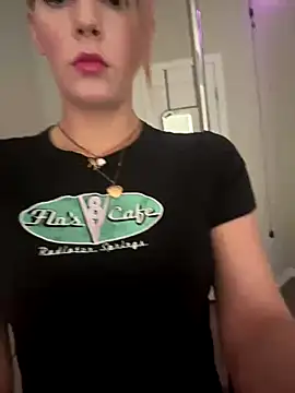 AllesandraLove online show from October 15, 2025, 2:25 pm