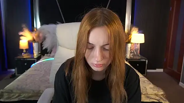 FoxyMayy online show from June 24, 2026, 12:59 pm