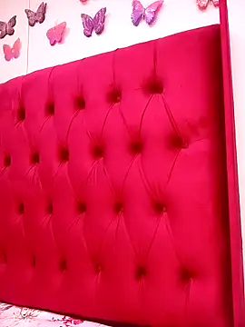 BlackberriesXxx online show from March 17, 2026, 8:01 pm