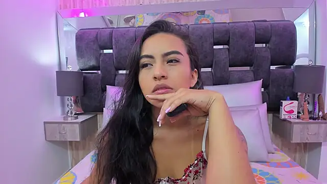 Leslie Bussh  online show from April 29, 2026, 12:42 pm