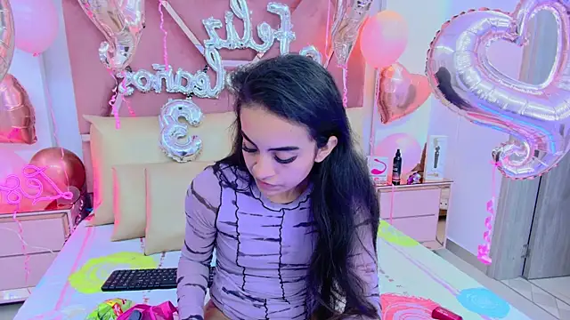 Leslie Bussh  online show from January 11, 2026, 11:50 am