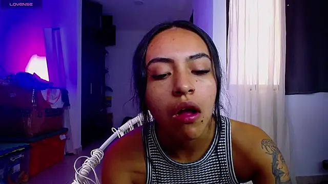 Leslie Bussh  online show from August 3, 2026, 7:53 pm