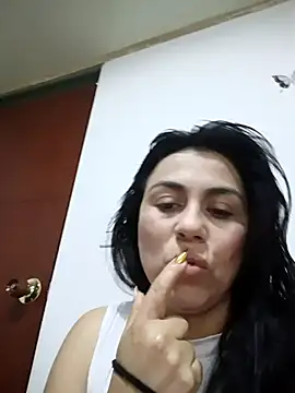 vanessa-titisM online show from November 13, 2025, 2:15 am